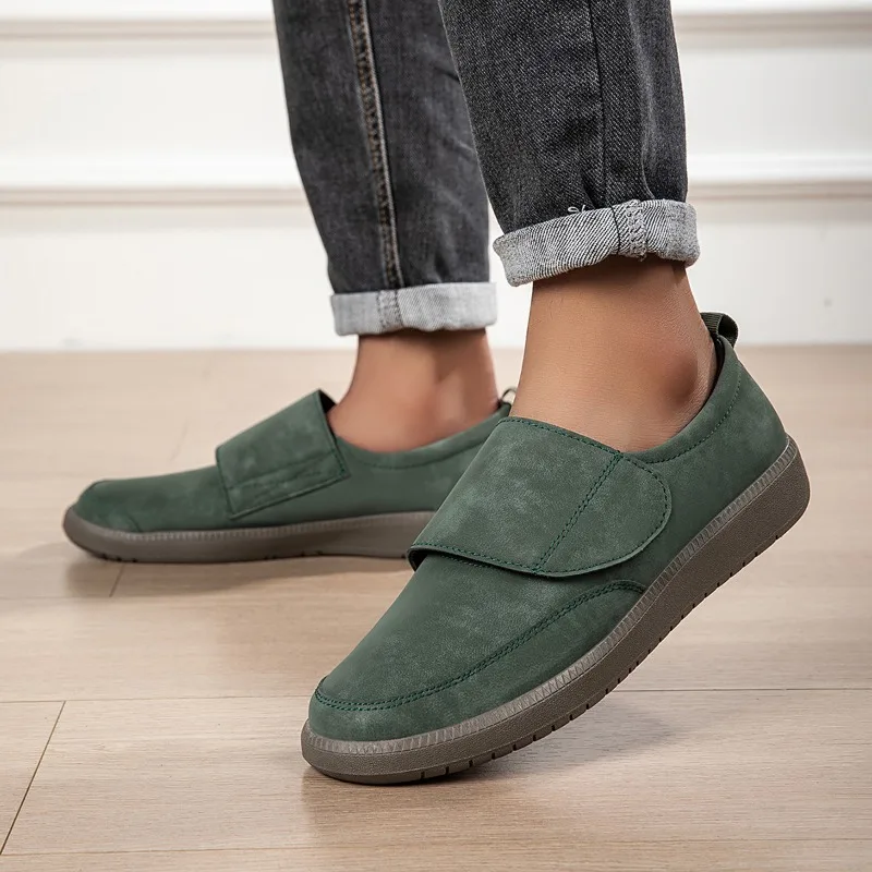 

Новинка 2026, модная кожаная повседневная мужская обувь ручной работы, дизайнерские кроссовки, мужские лоферы, дышащие низкие туфли на плоской подошве для вождения, большие размеры