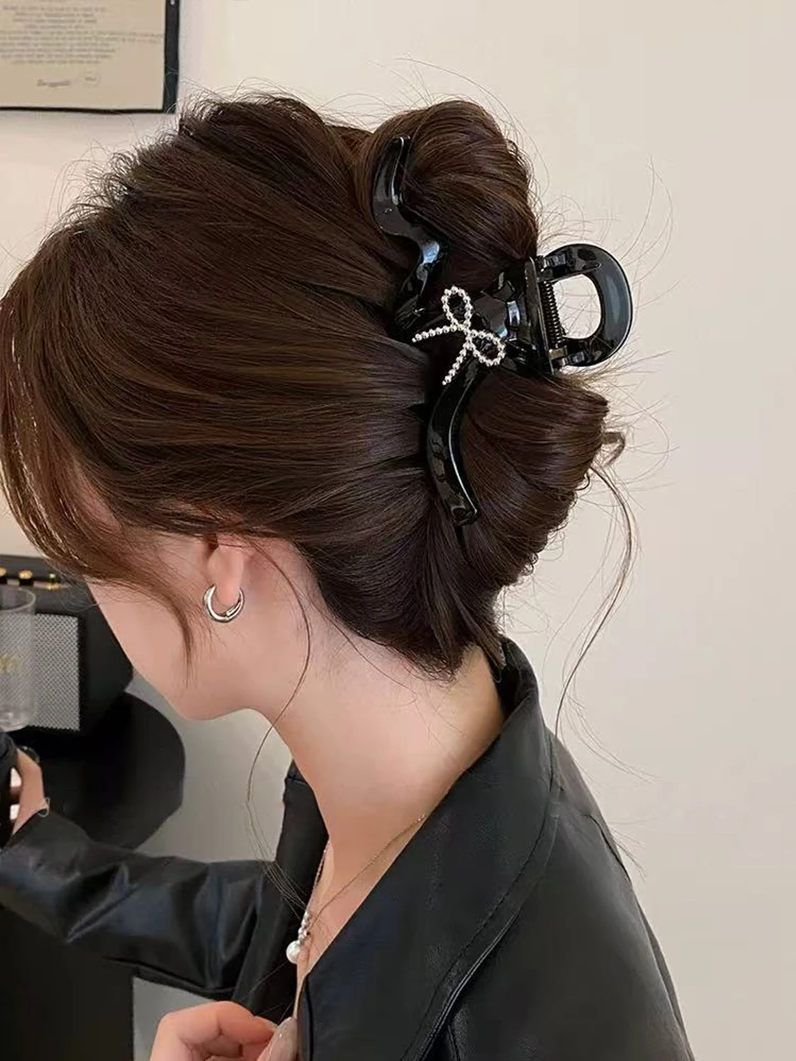 1pc Simple and Elegant Silver Bow Wave Hair Clip Large Size Bun Shark Clip for Updos Suitable for Thick Hair