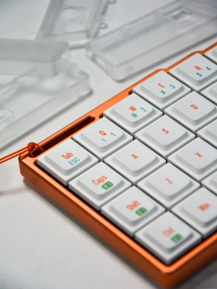 Presale NEW Cornix Split Keyboard CustomWireless Bluetooth Hot