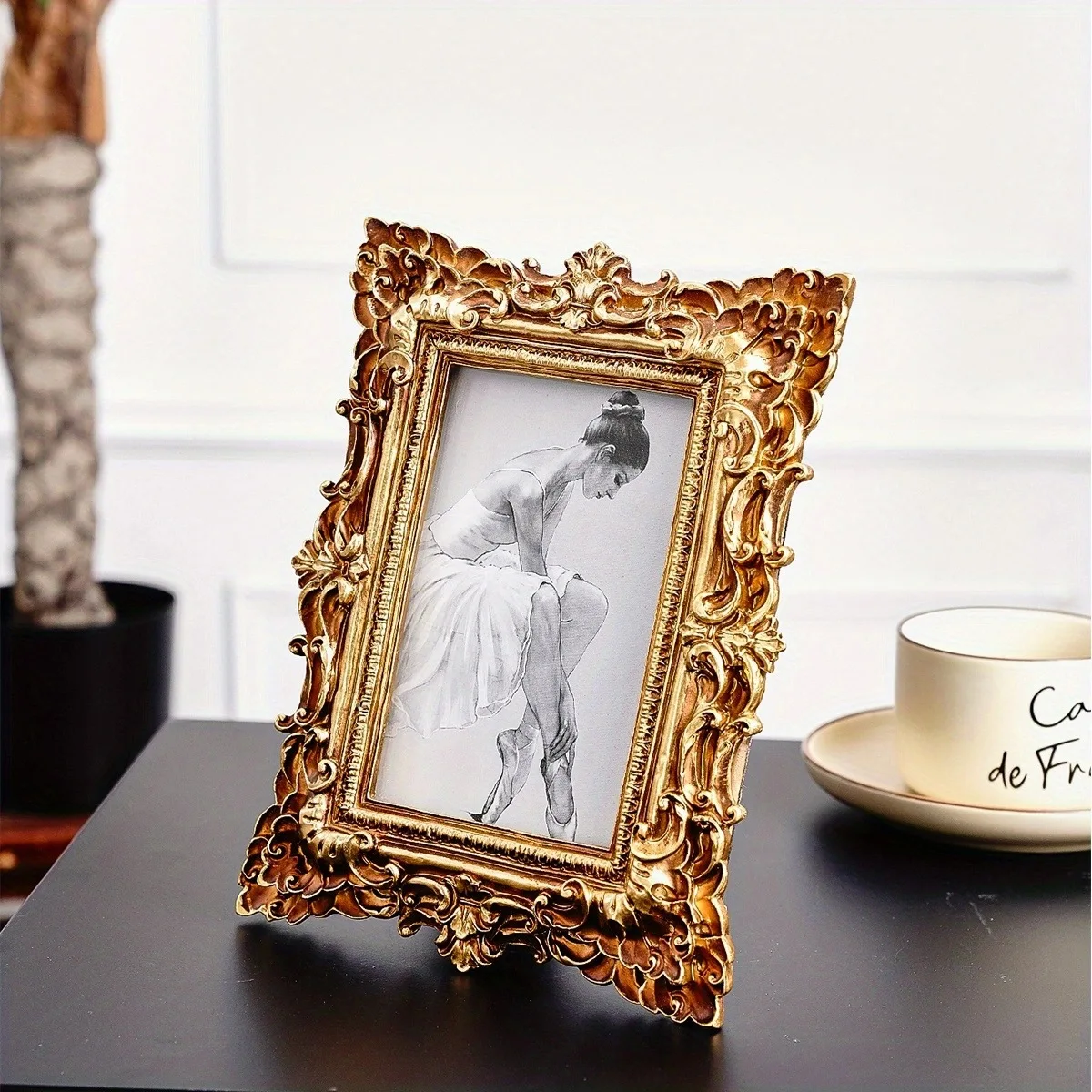 Simple Resin Photo Frame for Tabletop Display, Personalized Photo Frame gold Home Decoration