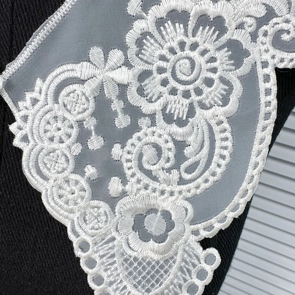 ปลอกคอผ้าลูกไม้ปักลายออร์แกนซ่าสำหรับผู้หญิง ปลอกคอปลอมแบบผูกเชือก ผ้าคลุมไหล่ ปลอกคอแบบติดกระดุมด้านหน้า สำหรับตกแต่งเสื้อผ้าและชุดเดรส