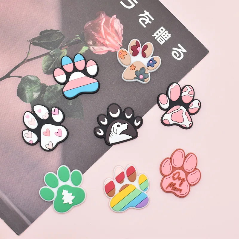 إكسسوارات أحذية من كلوريد متعدد الفينيل على شكل كف كلب لطيف مشبك نعال مناسب لإكسسوارات الأساور هدية حفلات للجنسين - 2