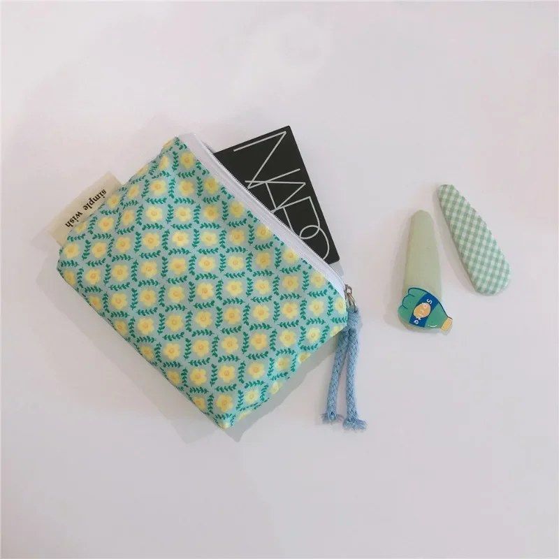 Fashion Floral Canvas Coin Purse Women Mini Storage Bag Zipper Small Napkin Sanitary Pad Pouch Cosmetic Make Up Bag Organizer