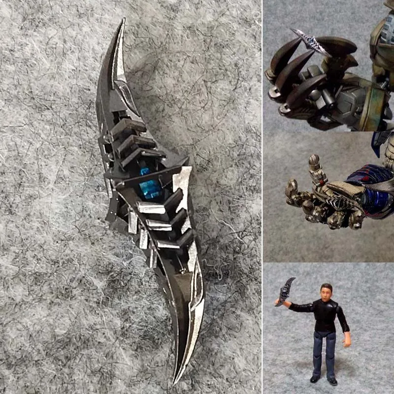 Hasbro Transformers Optimus Prime Decepticons está integrado con el módulo principal de circón Allspark modelo de metal de matriz de energía original