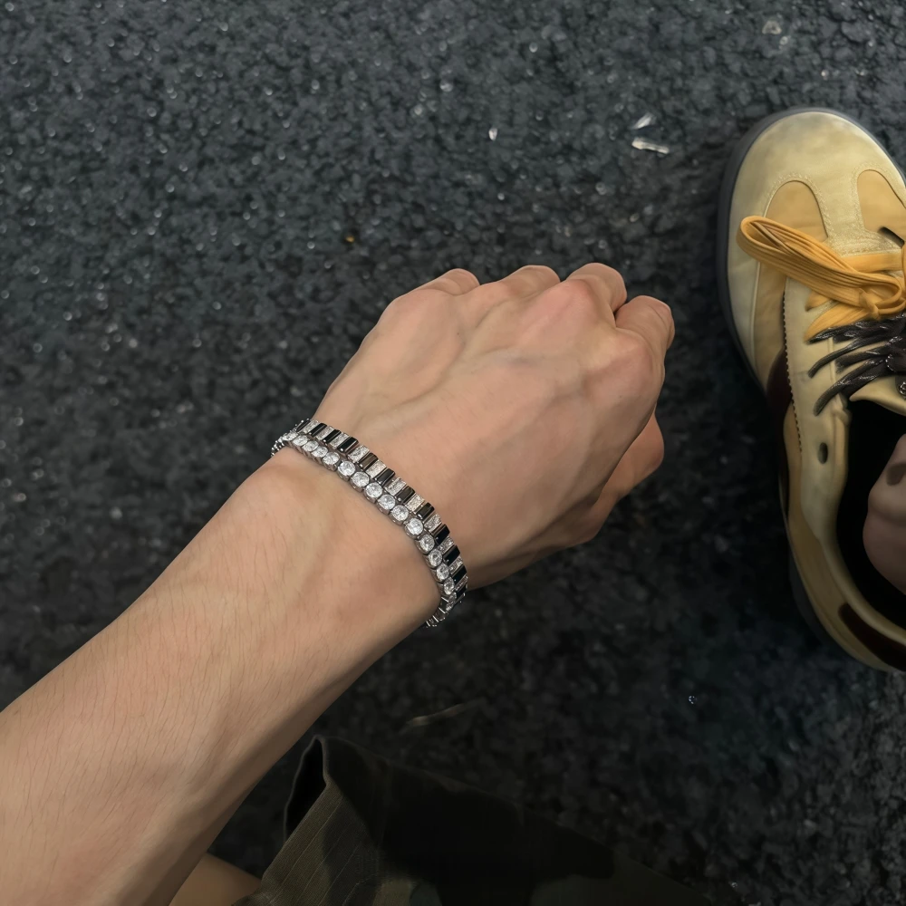 Hip-Hop Luxus Zirkon-Armband für Männer und Frauen Nicht Verblassendes Titan-Stahl Punk Fitness-Armband Paar-Schmuck Valentinstag-Geschenk – Detail 5