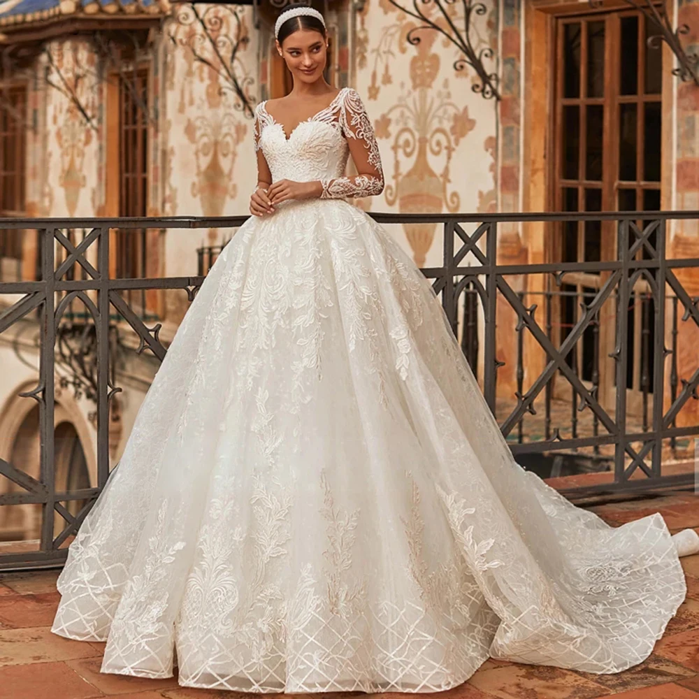 Abiti da sposa principessa a maniche lunghe con scollo rotondo di lusso personalizzati Abiti da sposa classici con applicazioni in pizzo con perline Abiti da sposa