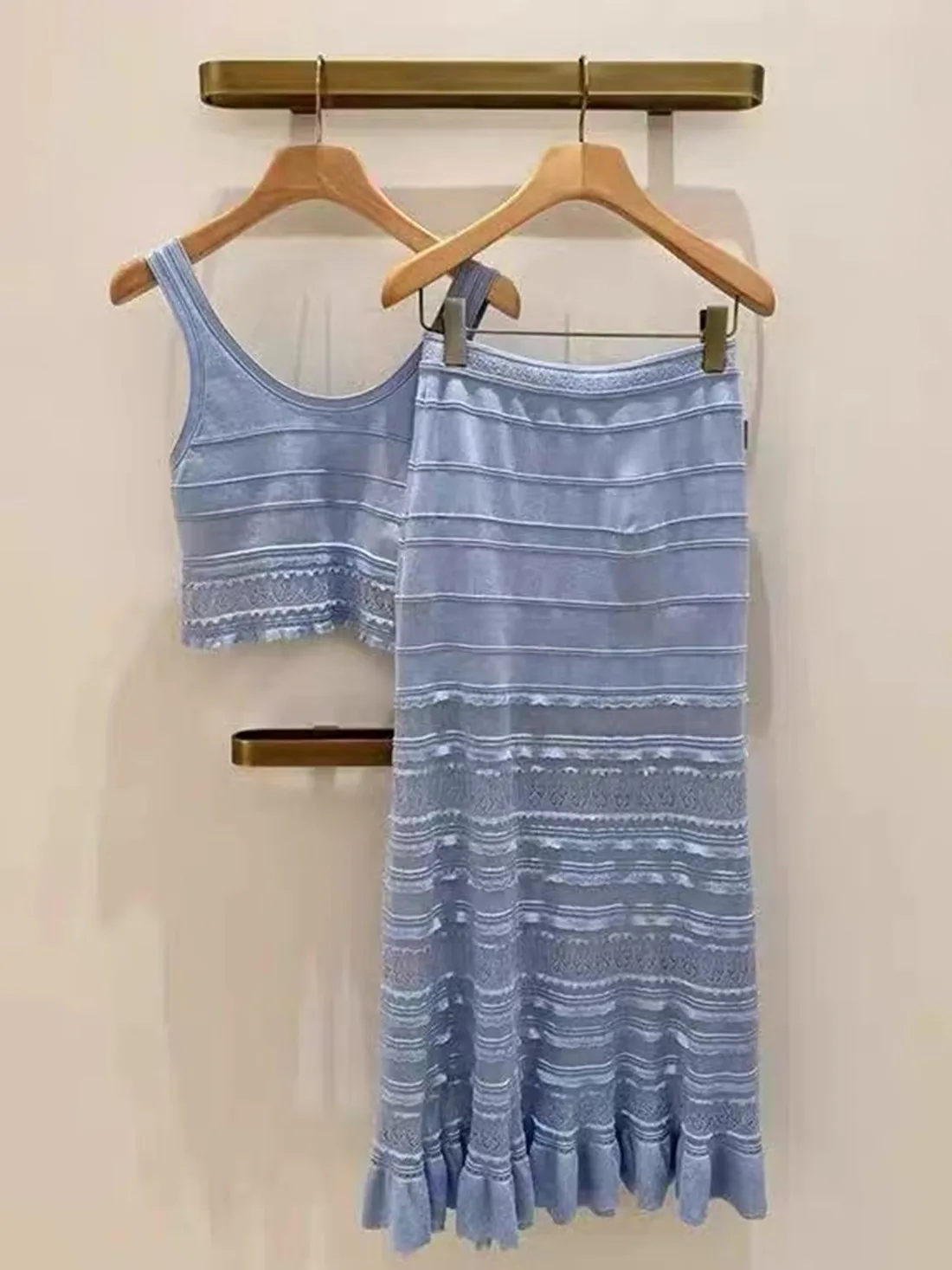 

High-End Version Summer Hollow out Lace Knitted Vest And Long Skirt Set Women's Fashion Ensemble Short Sleeve round Neck