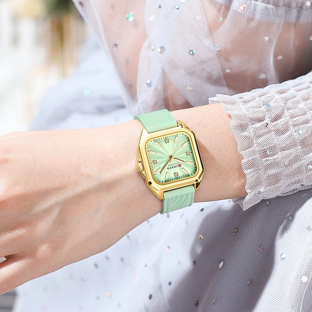 CURREN Nurse Watch for Women Waterproof Analog Silicone  display picture 3