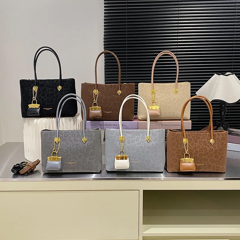 

2025 New Genuine Leather Animal Print Tote Bag for Women, Spacious Convertible Shoulder Crossbody with Top Handle, Chic & Roomy​