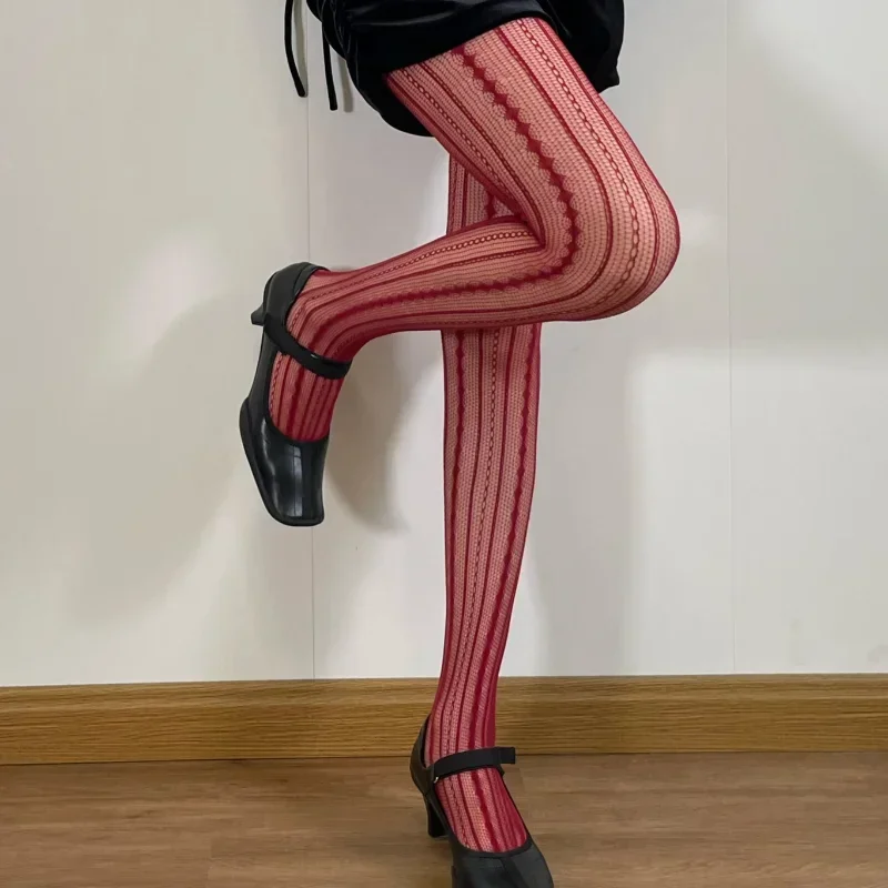 Kobiety Seksowne Koronkowe Rajstopy Siatkowe Styl Lolita Wydrążony Wzór Czerwone Jedwabne Pończochy JK Rajstopy z wysoką talią w paski Prezenty świąteczne
