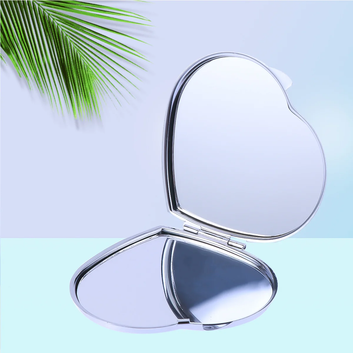 Folding Mirror Compact Dual Sided Heart Shape Portable Makeup Travel Mirror Lightweight Metal Case High Definition Reflection