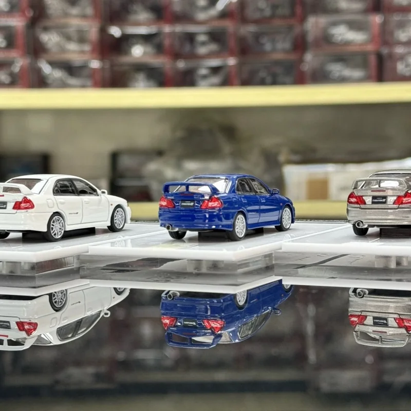 MH 1:64 Lancer EVO IV Escocês Branco modelo de carro de liga que pode ser aberto