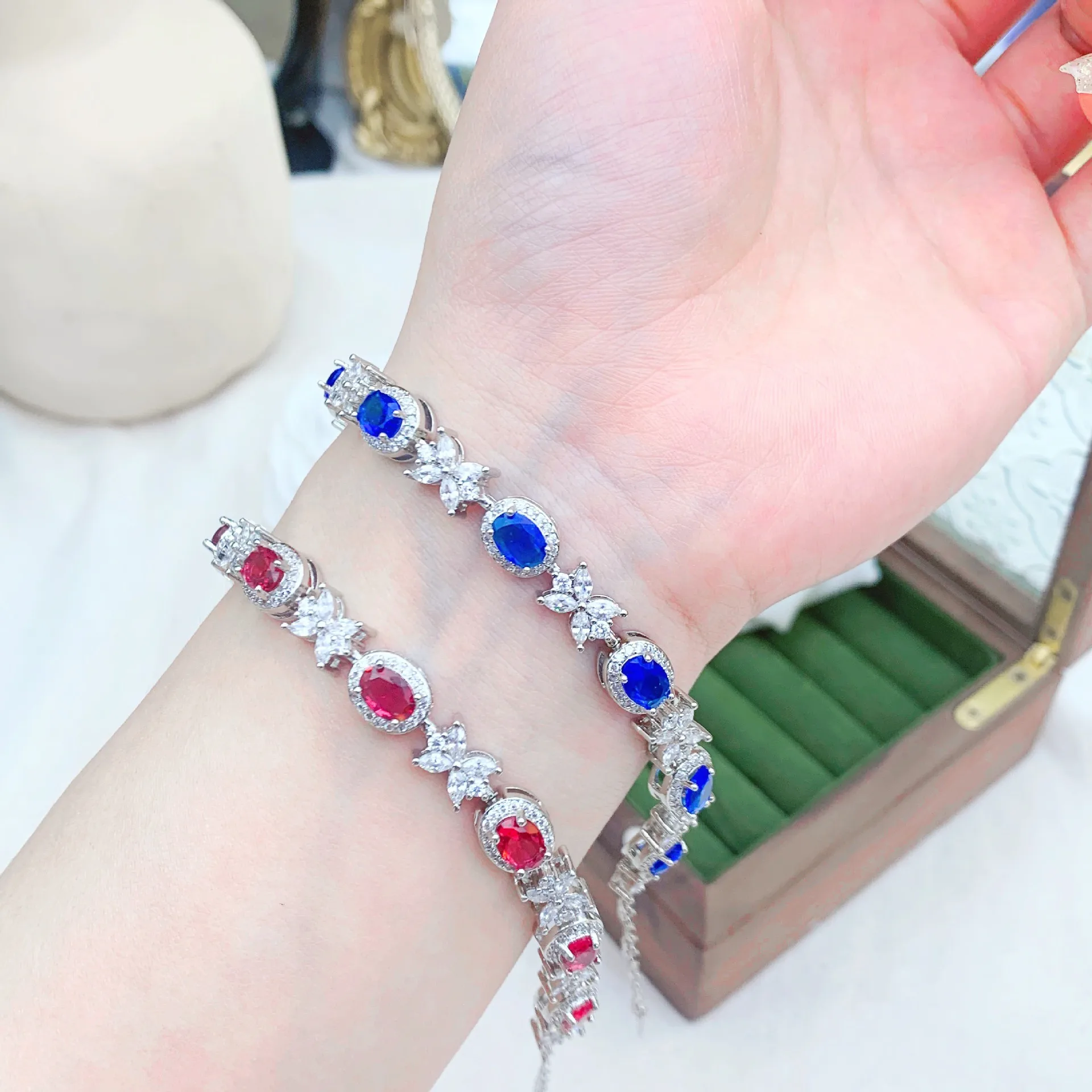 Luxury High-End Roy… - image