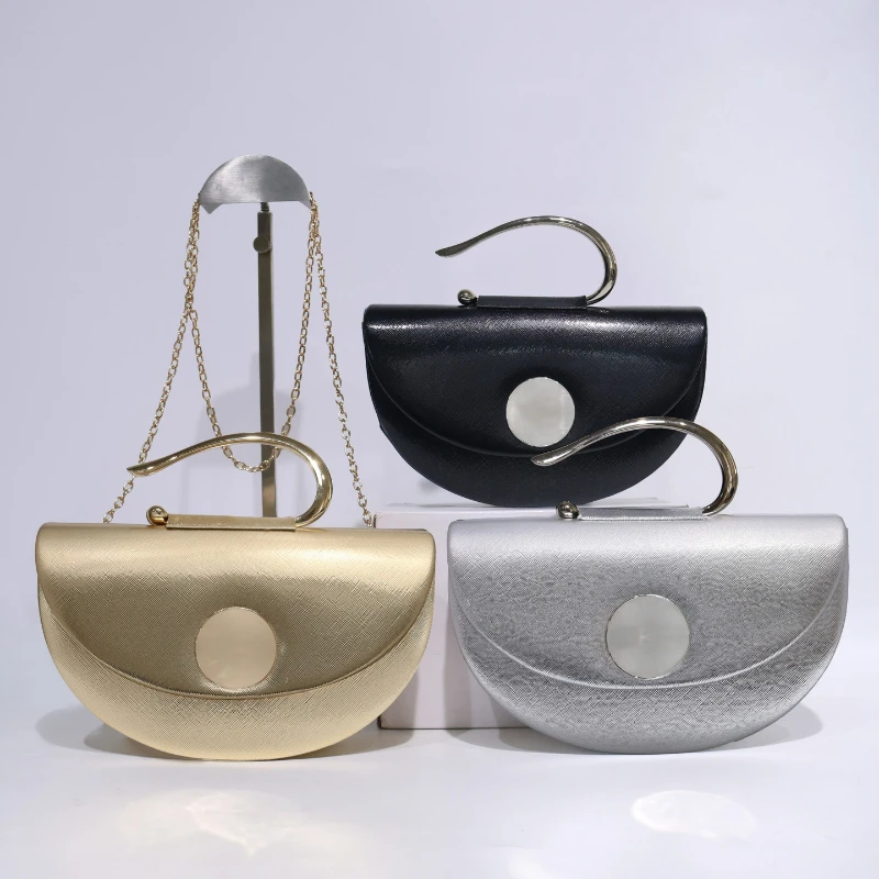 

2026 New Women's Chain Bag Fashion High Quality Saddle Bag Premium Birthday Party Solid Color Versatile Handheld Storage Bag