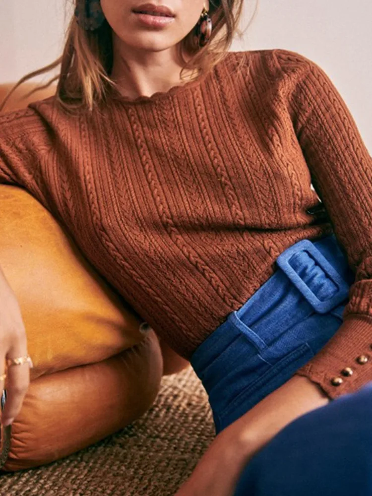 

Solid Color Women's Twist-Knit Jacquard Sweater – Round Neck Long Sleeve Pullover with Wavy Hem for Layering