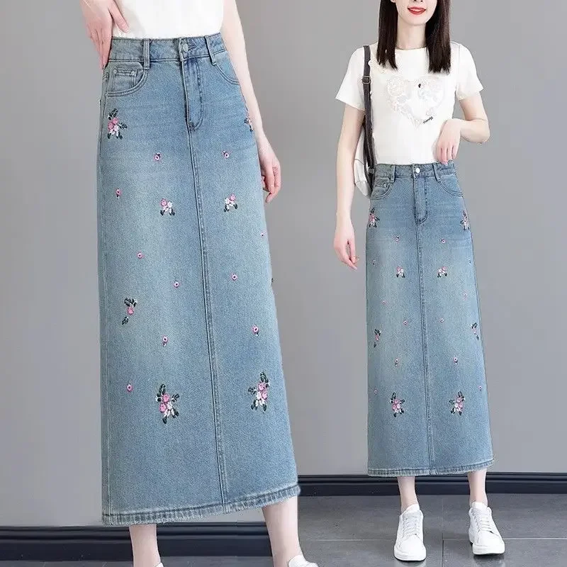 

Denim Skirt for Women in Summer New High-waisted A-line Straight Hip Skirt with Slit and Embroidered Slim and Versatile