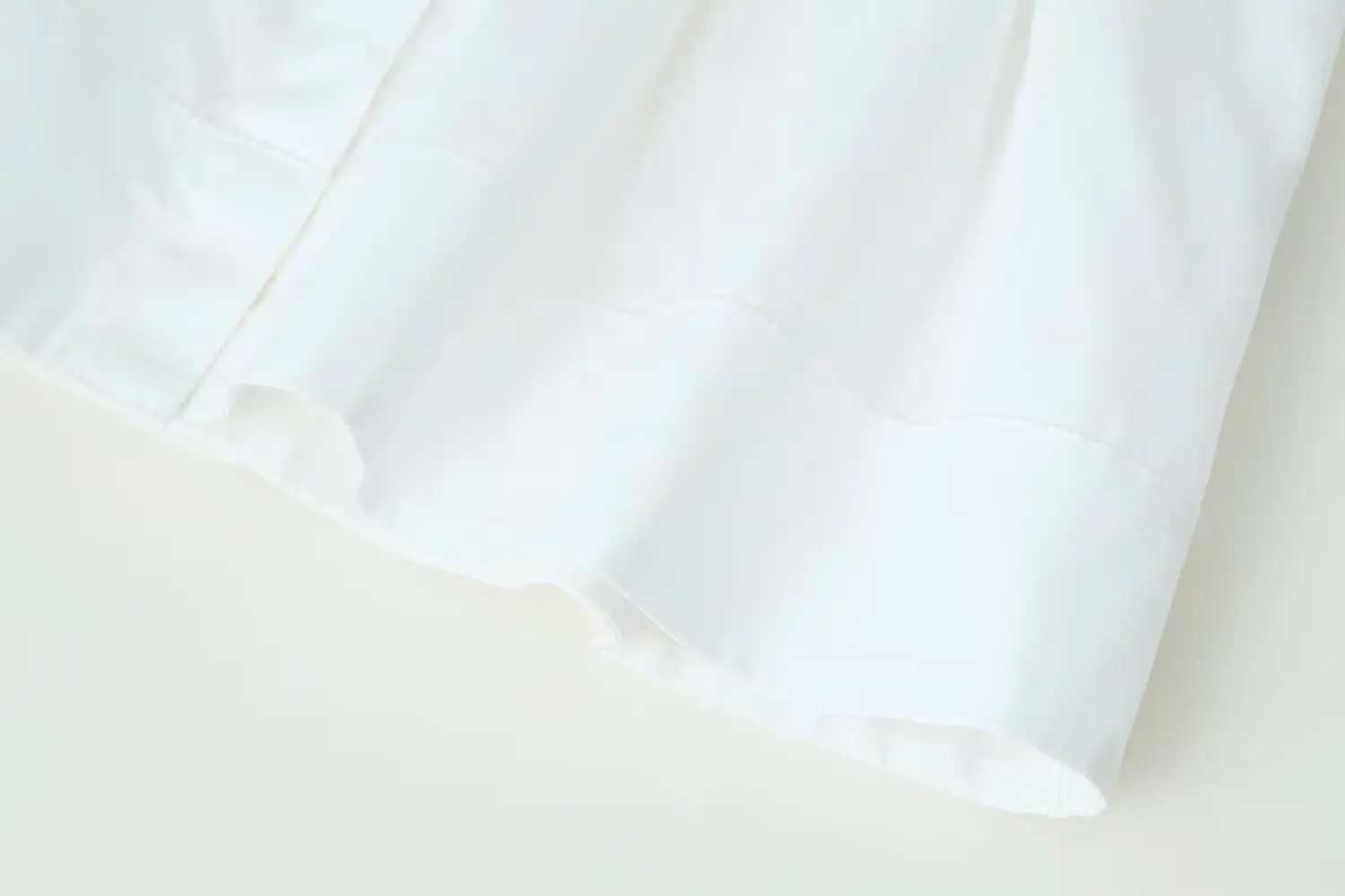 TFMLN Damen Freizeit Ärmelloses Hemd Sommer High Street Trendige Pendler-Shirts 2026 Sommer Mode Elegante Hemden mit Plissiertem Saum – Detail 12