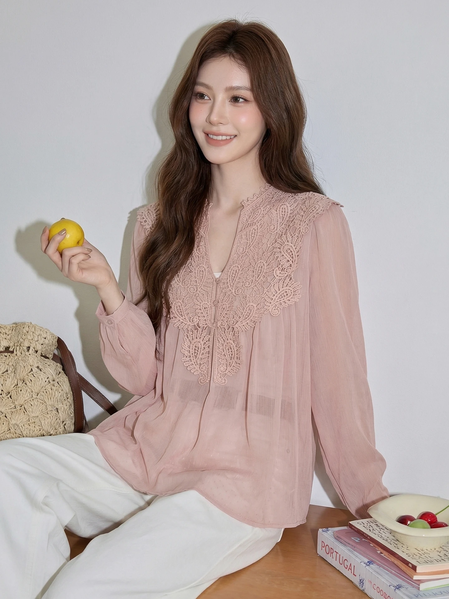 

Новый весенний женский комплект из двух предметов: топ на бретельках и свободный повседневный жилет с розовым кружевом и цветочным узором в стиле Heavy Industry