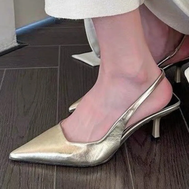 

Женские летние новые разноцветные водонепроницаемые сандалии из искусственной кожи на высоком каблуке с неглубоким носком, элегантные вечерние сандалии с пряжкой, размер 35–40