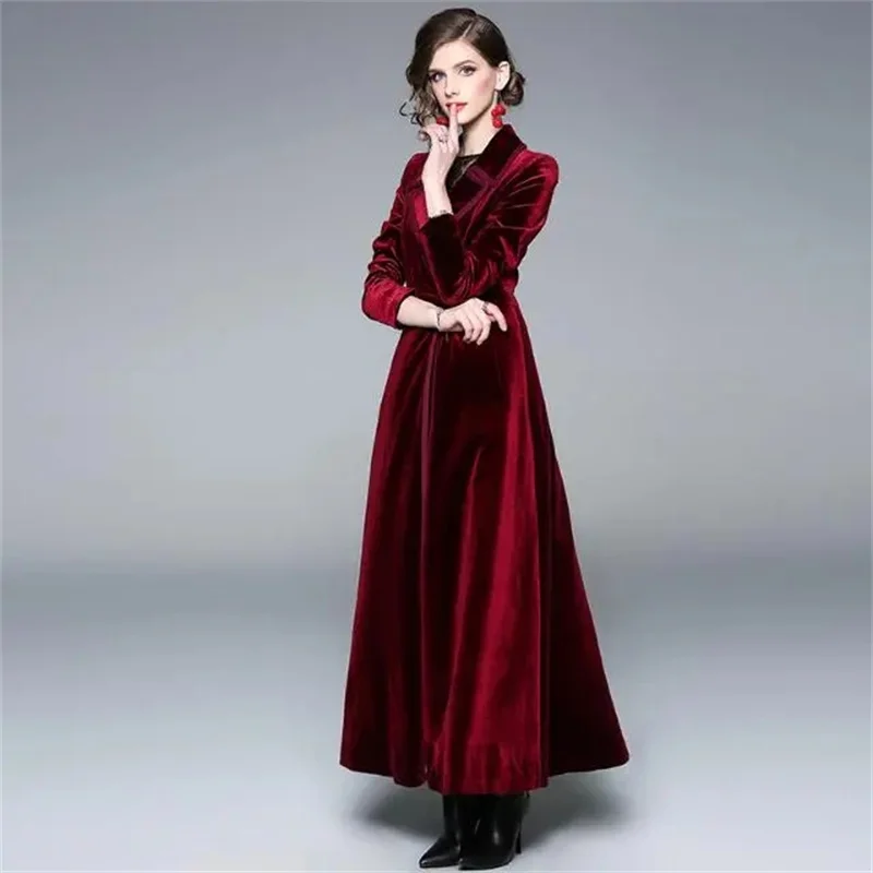 Golden Velvet Long Windbreaker Coat 2023 Women Autumn/Winter New Style High End Temperament Trench Female Elegant Long Overcoat