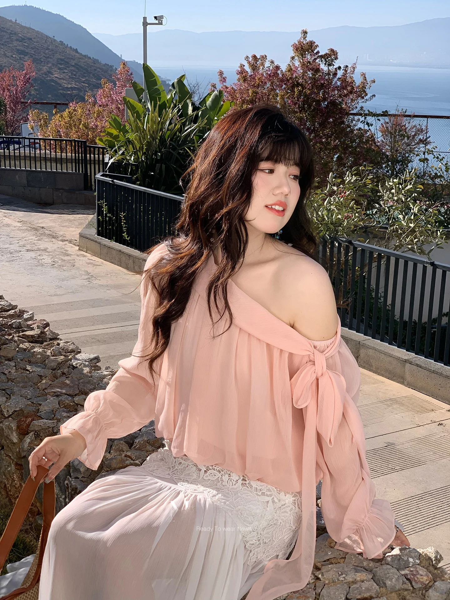 

Ele Knot Loose oulder Women's Top Gentle Sle Long Sve Polyester Fiber Breathable Autumn Faion