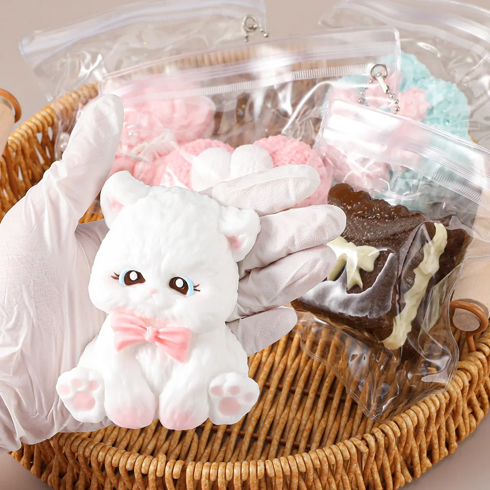 Juguetes antiestrés hechos a mano, blandos y pegajosos, animales para apretar, serie de pan, juguetes sensoriales para aliviar el estrés de dibujos animados, regalo para adultos