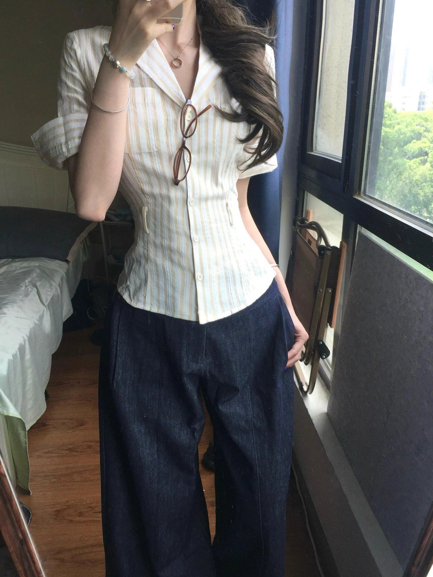 Genayooa اليابانية Y2k قميص مخطط المرأة نصف كم سليم قميص غير رسمي الكورية نمط بلوزة وقميص الشارع الشهير خمر القمم