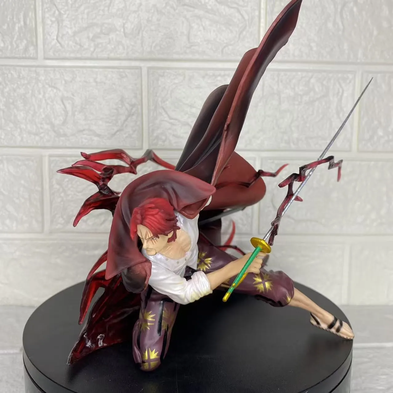 القراصنة أربعة ملوك الأحمر الشعر شانكس القرفصاء الأحمر الشعر 18 سنتيمتر معركة المشهد دمية مجموعة صناديق مجموعة نموذج اليدوية #2