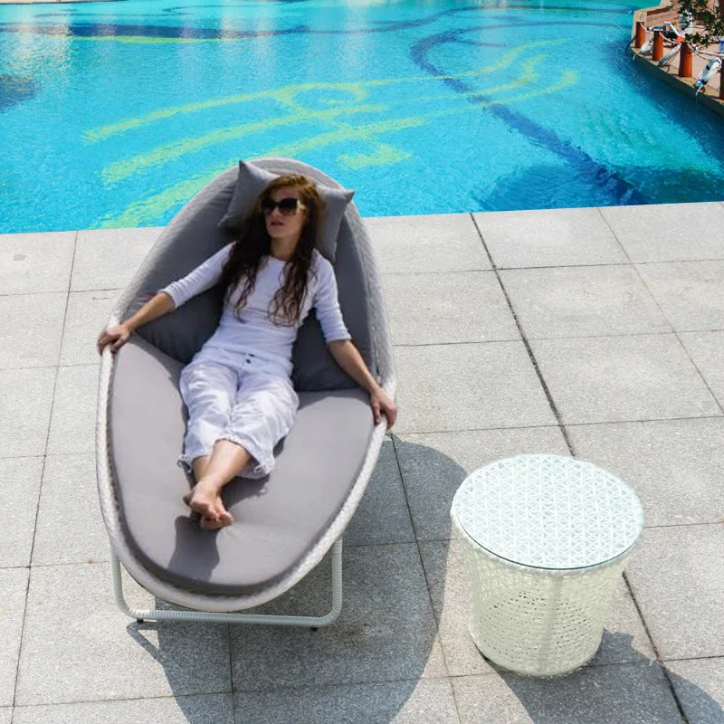 

Outdoor rattan bed swimming pool leisure rattan lounger folding beach rattan chair balcony courtyard