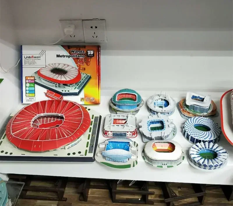 Portugal Benfica Estádio RU Competição Jogo De Futebol Estádios, Modelo de Construção, Brinquedo Artesanal para Crianças, Presente para Crianças, Feito À Mão, 84Pcs por Conjunto