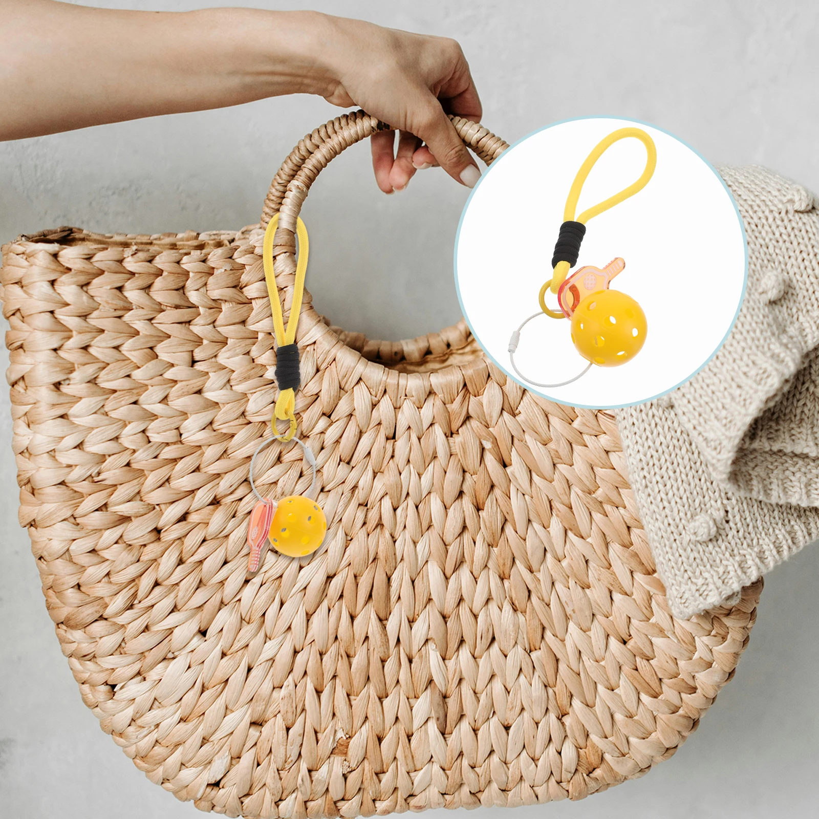 

Peak Ball Hanging Decoration Mini Sports Balls Keychain Backpacks Yellow Party Favor Creative Keychains for