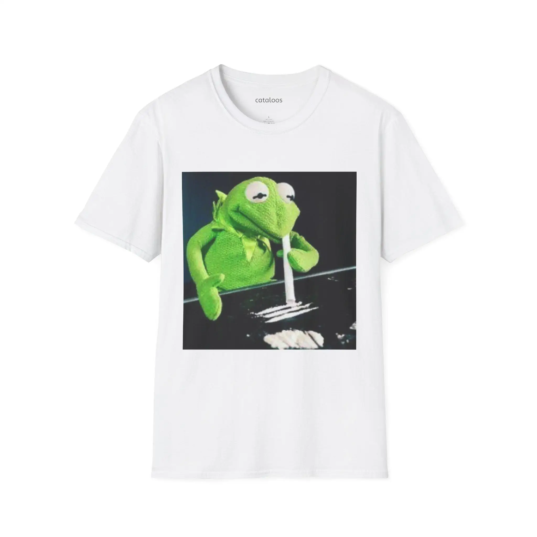 مضحك كيرميت الضفدع استنشاق مسحوق أبيض سوفت ستايل تي شيرت روح الدعابة الدمى المحملة ، الساخرة ملكة جمال الخنزير الكرتون قميص تنفس