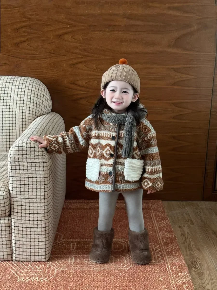 80-110 سنتيمتر الفتيات معطف صوف الضأن الخريف والشتاء نمط جديد الطفل أفخم سميكة قزم قبعة معطف الأطفال سترة قطن دافئة