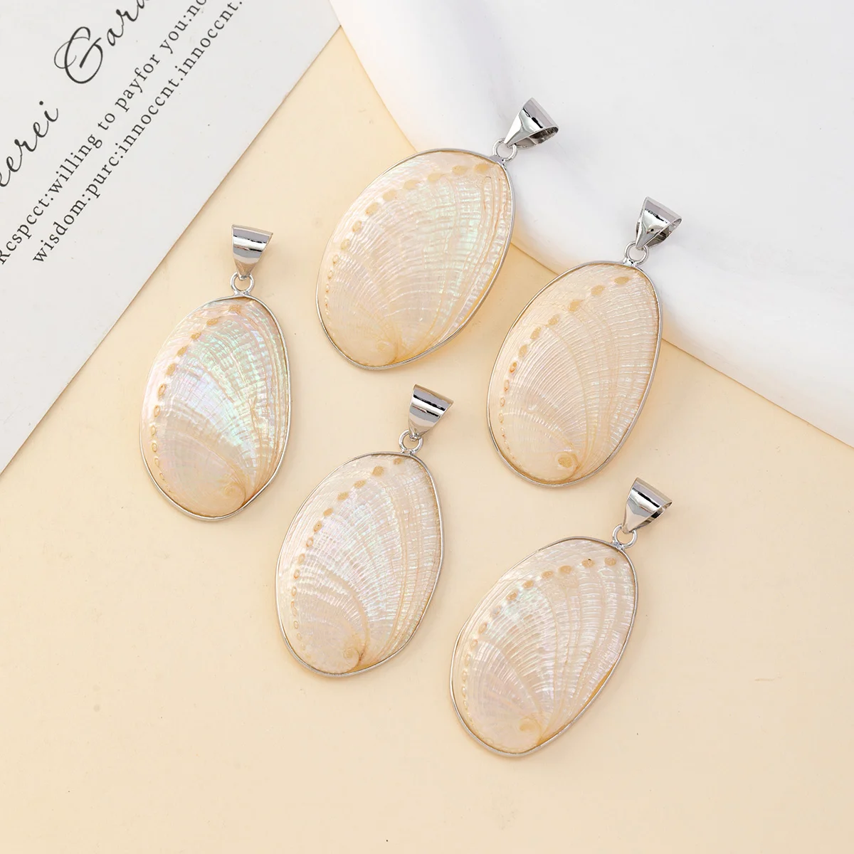 1pc Oval Shell Anhänger Natürliche Süßwasser Shell Charms für Schmuck Machen Liefert DIY Halskette Ohrringe Zubehör Großhandel