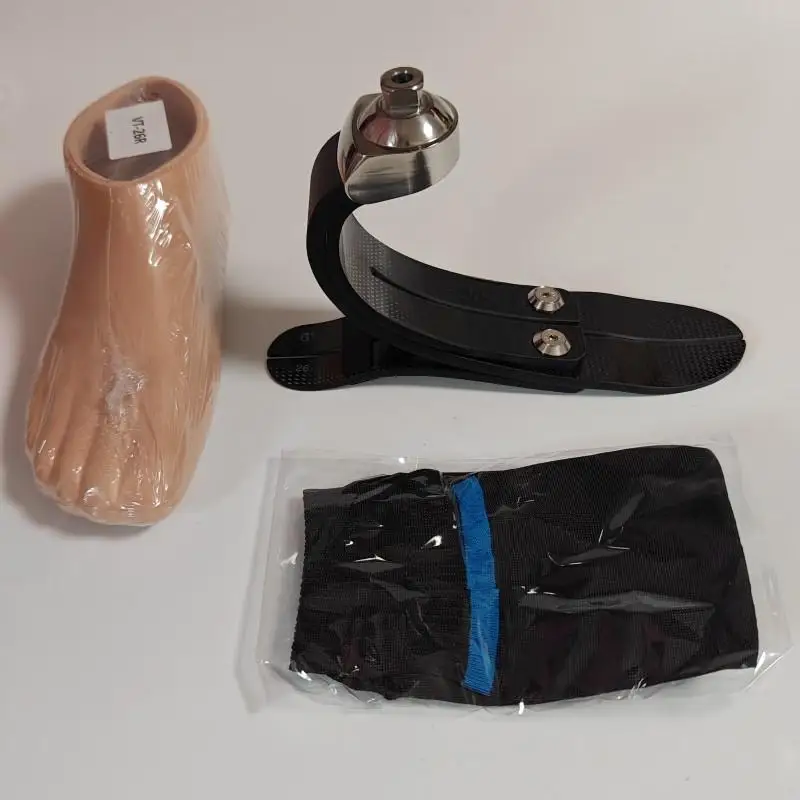 High-end prosthetic limbs and artificial limbs. Sports-grade carbon fiber footplate. High elasticity, suitable for running