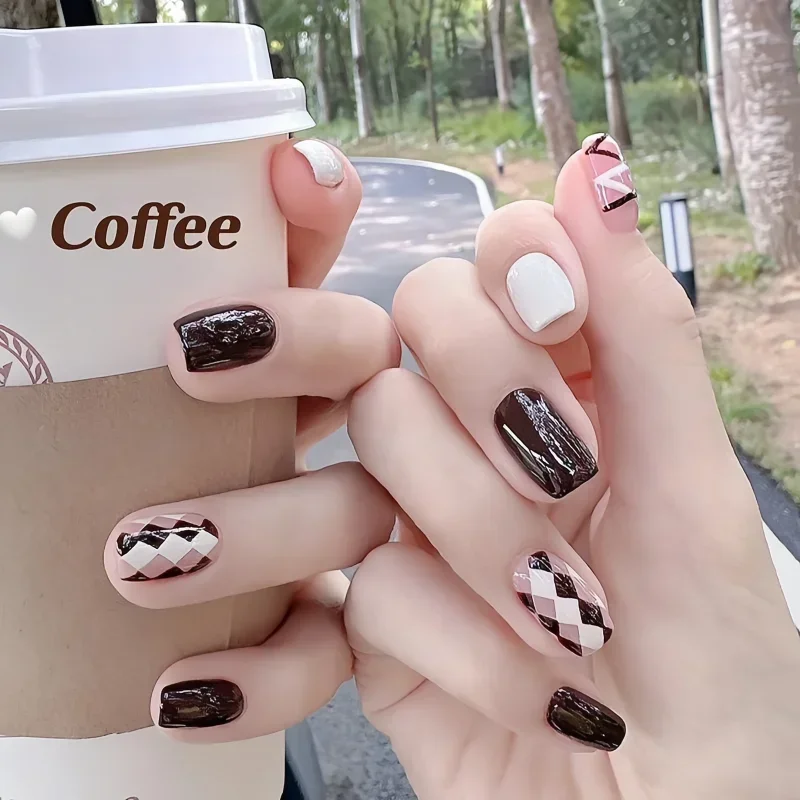 

24Pcs/Box Fancy Coffee Plaid Pattern Fake Nails Press on False Nail Tips with Glue Sticker Nail Set Art