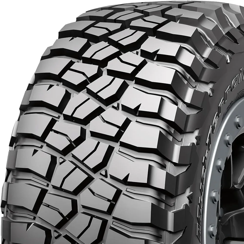 Mud Terrain T/A KM3 Radial Car Tire for Light Trucks, SUVs, and Crossovers, 31x10.50R15/C 109Q