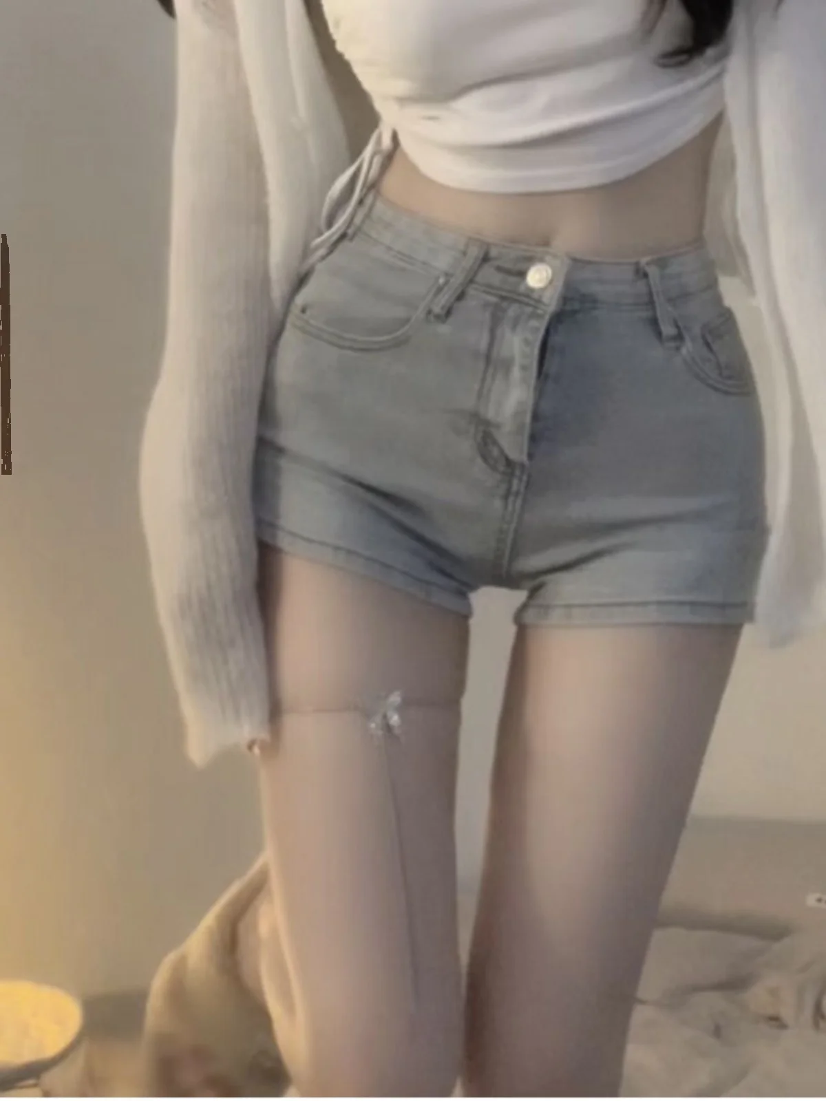 2025 New Fashion Sexy Spicy Girl Summer Shorts Low Waist Double Buckle Stretch Comfort Denim Shorts Bubble Blue Punk Style Wh10