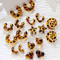 Trendy Acrylic Leopard Print Hoop Earring for Women Simple Design Circle Twisted Hoops Earrings Fashion Jewelry Party Gifts