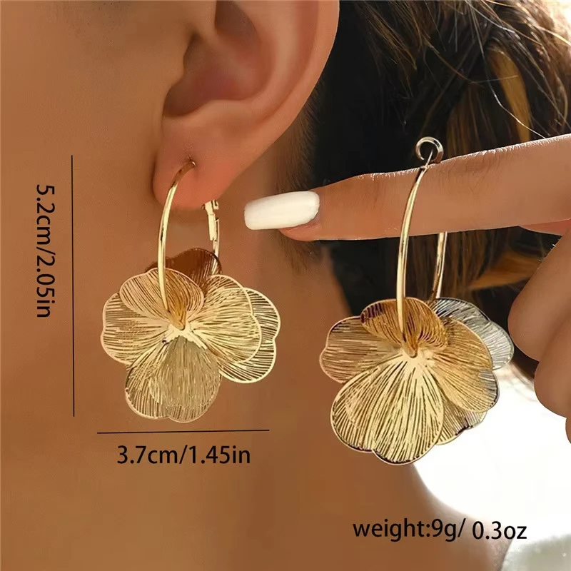 Pendientes colgantes de mariposa y flor exquisitos, aretes vintage dorados, accesorios de moda para boda y fiesta 2