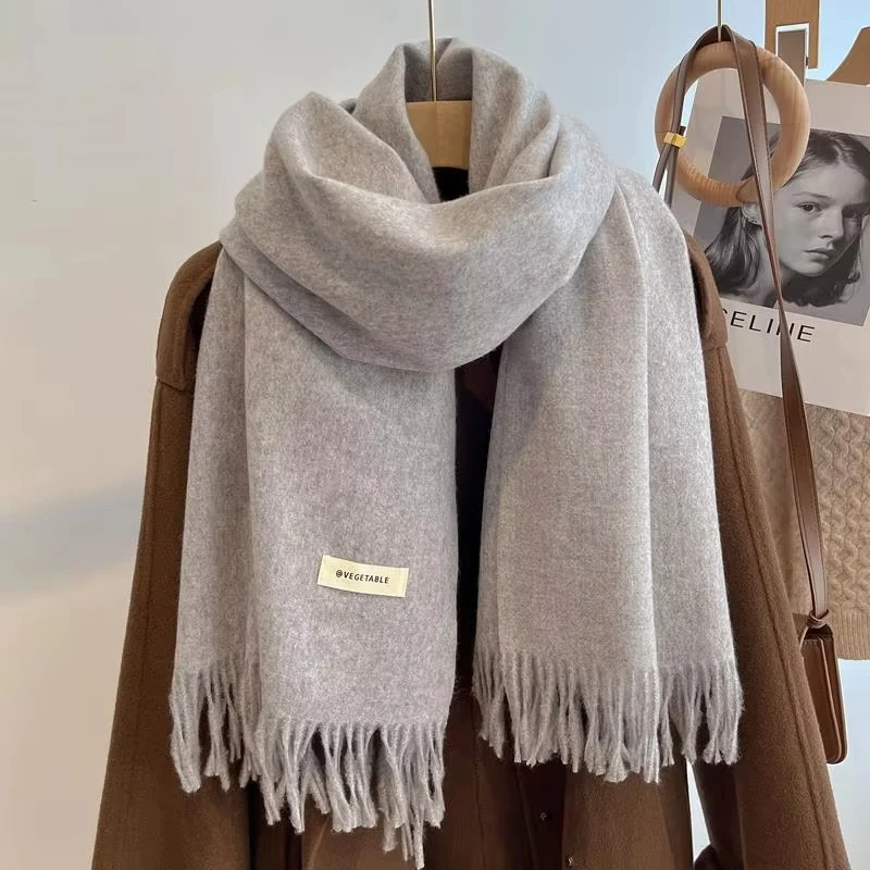 Bufanda de invierno lisa de 26 colores para mujer, chal de Cachemira grueso y cálido, moda para actividades al aire libre, Pashmina de lujo con borlas, bufandas a prueba de viento para mujer