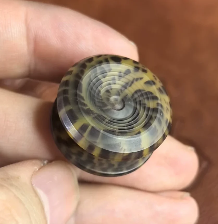 Used EDC 25mm button resin Stress Relief Toy Pocket Toy Haptic Spinner Fingertip Gyroscope Decompression Toys