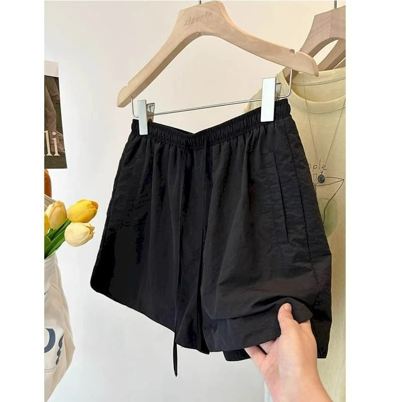 Quick Drying Shorts Casual Loose Parachute A-line Wide Leg Shorts Safari Style Elastic Waist Hot Pants Streetwear Women Clothing