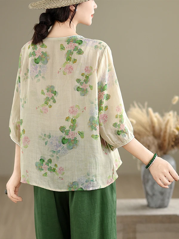 เสื้อผ้าผู้หญิงไซส์ใหญ่สไตล์ลำลองสำหรับฤดูร้อน ดีไซน์เรโทร แต่งลายปักหนัก กระดุม ไอร์ท บางเบา ทรงวี คอวี ช่วยให้ดูผอมเพรียว แฟชั่น