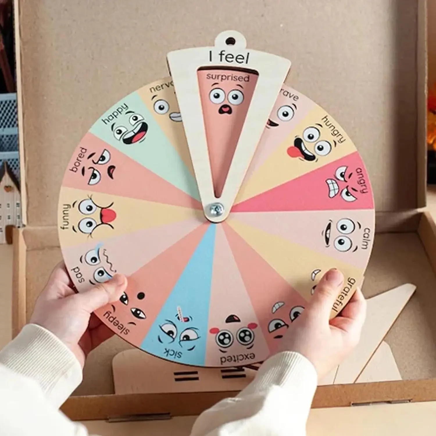 Wooden Kids Emotion Wheel, Wooden Emotion Wheel with Base, Explore Emotions with Faces, Social-Emotional Learning Toy