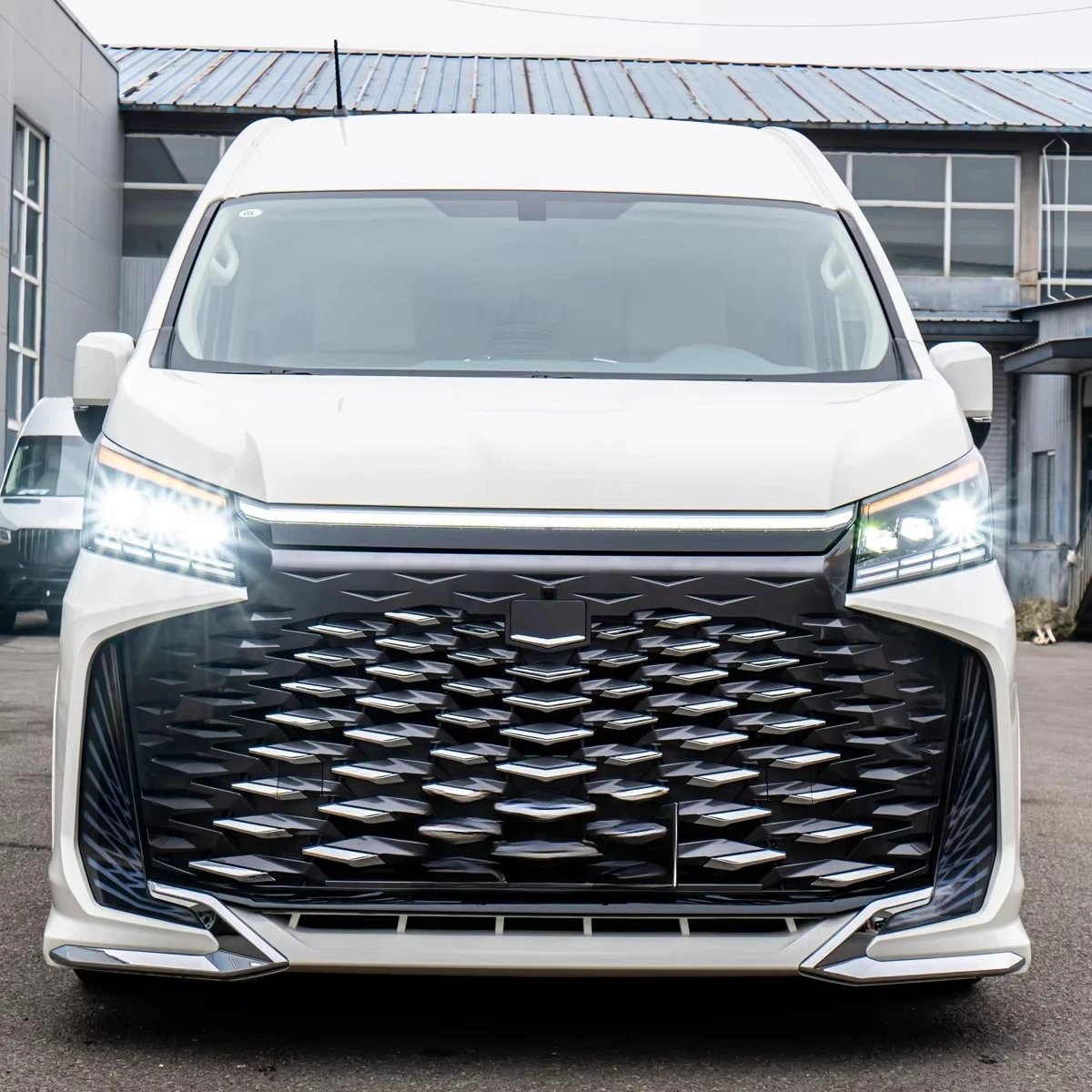 Super Luxury Body Modification Kit includes Wheel Arch Side Skirt Bumper Body Kit for To-yo-ta Hiace 2018-2023.
