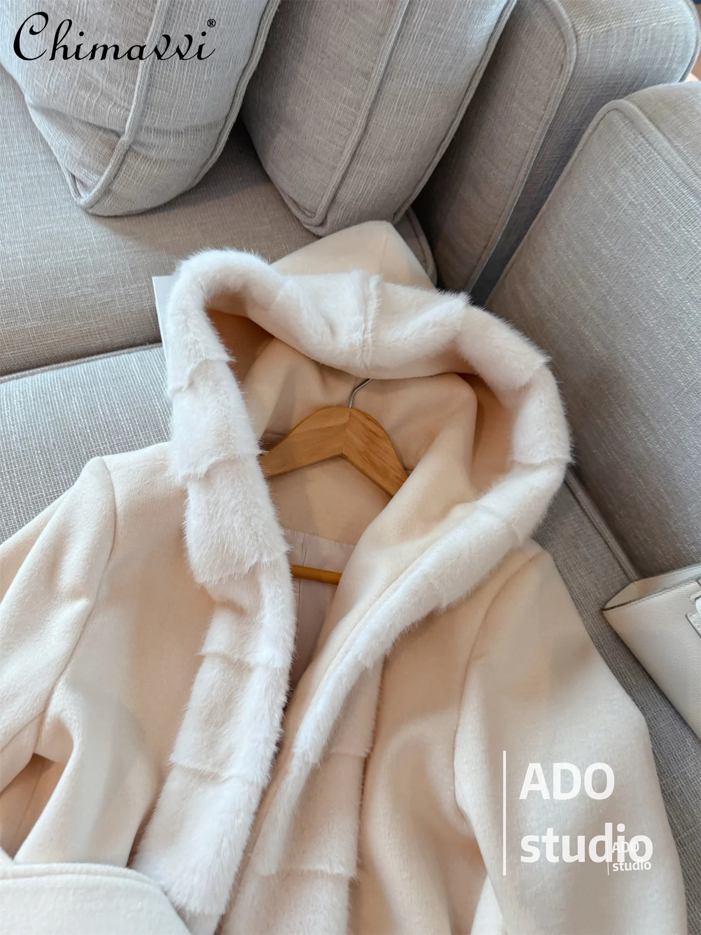 2025 Otoño e Invierno nueva moda coreana de manga larga Retro Cuello de piel abrigo de piel de gama alta abrigos con forro cálido chaqueta de mujer