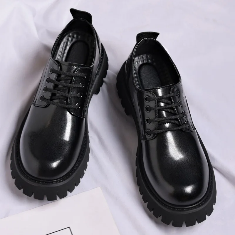 Sapatos de couro coreano dos homens de negócios designer outono inverno preto mocassins moda masculina retro grande cabeça sapatos plataforma homem