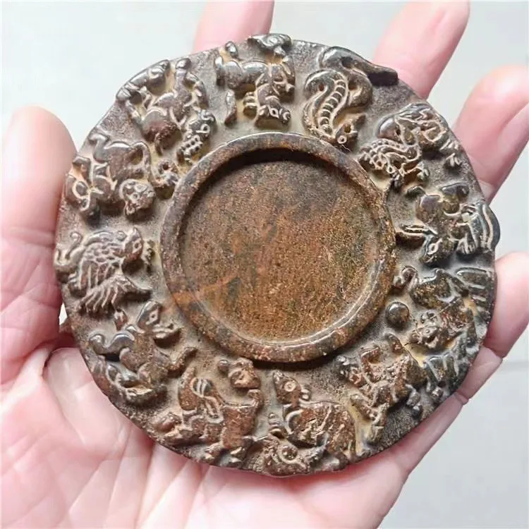 Collezione cinese degli ornamenti di Inkstone dello zodiaco cinese scolpita giada cinese della cultura di Hongshan