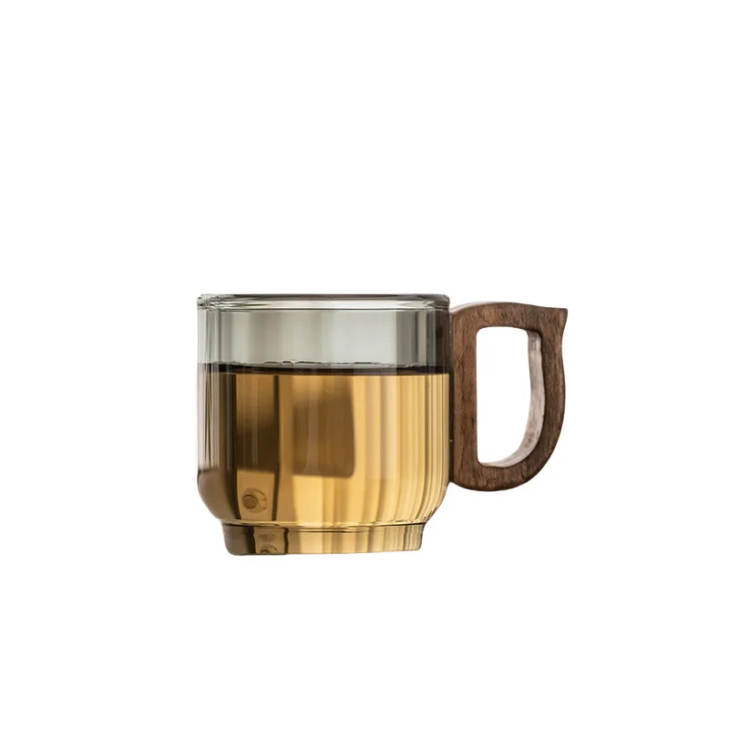 

Glass small teacup household kung fu tea set household heat-resistant anti-scalding belt walnut handle light luxury tea cup